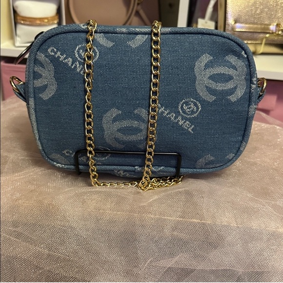 CHANEL Blue Denim Makeup Bag - Picture 1 of 6